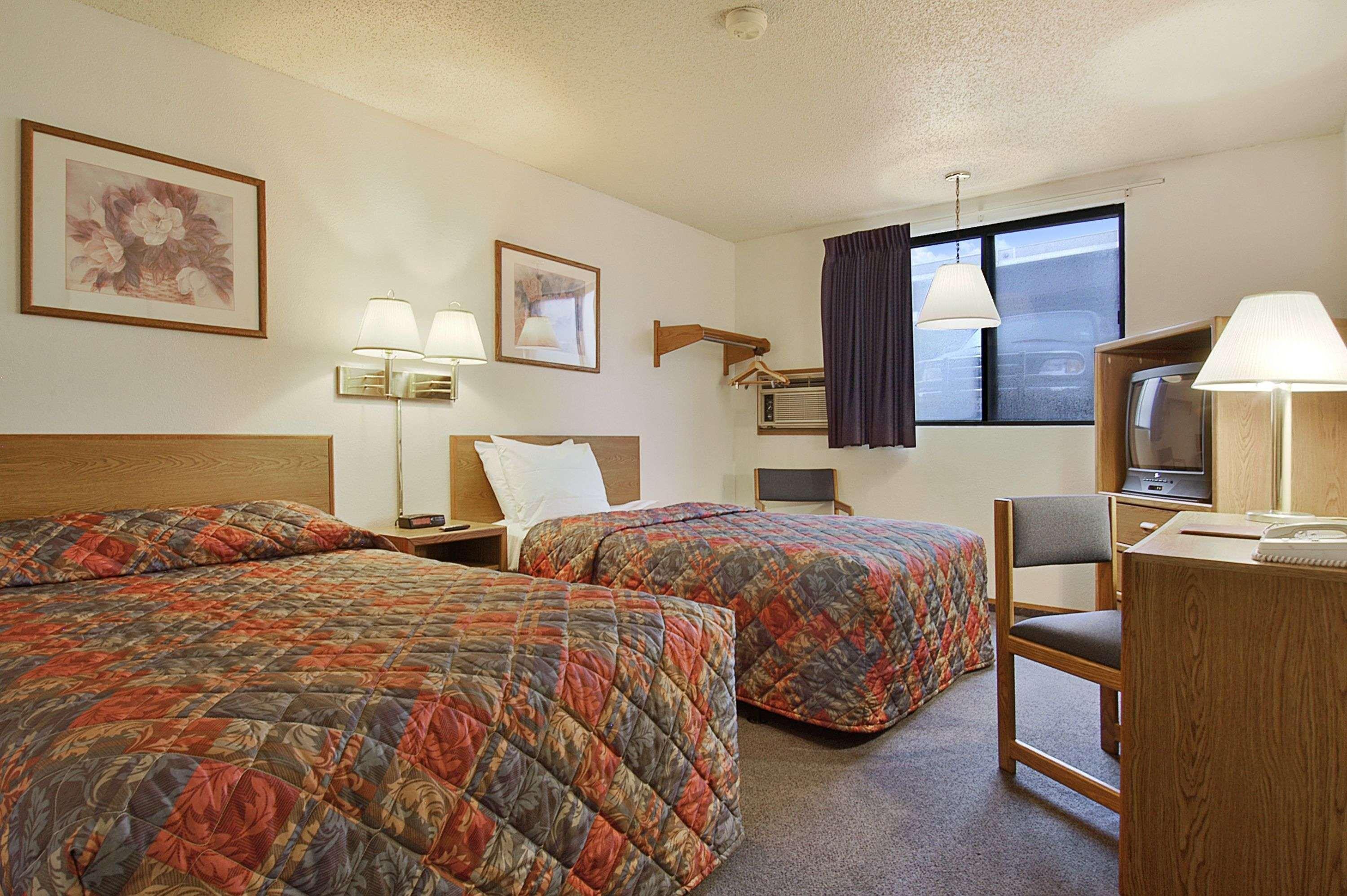 Motel Super 8 By Wyndham Omaha/West Dodge Exterior foto