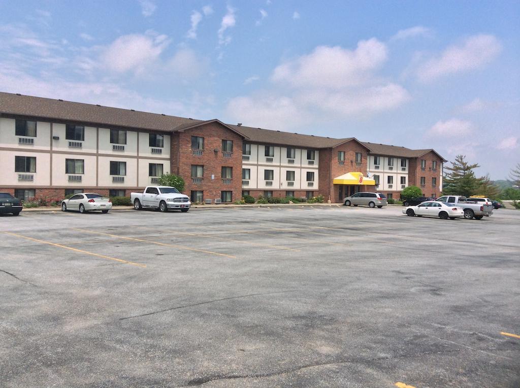 Motel Super 8 By Wyndham Omaha/West Dodge Exterior foto